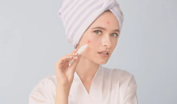 Natural blemish concealer for all skin types – non-toxic coverage that helps calm and conceal spots at Natural Mum