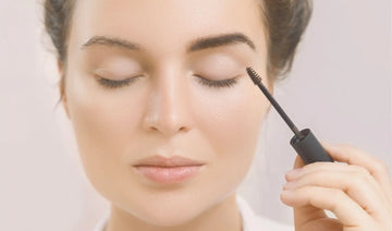 Natural brow gel – clean, long-lasting hold to shape and set brows with non-toxic ingredients at Natural Mum